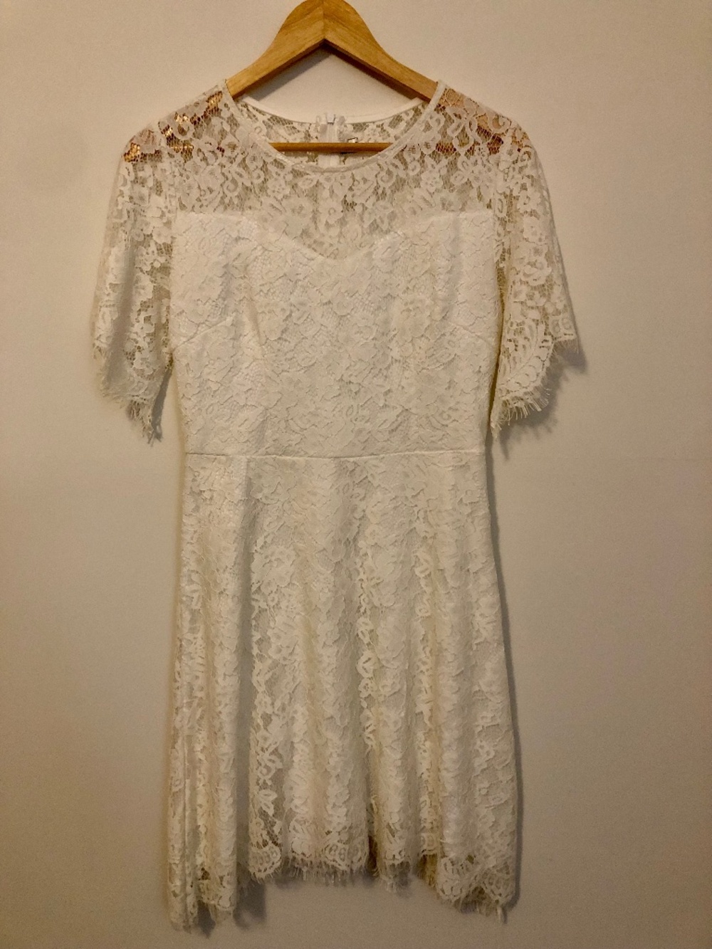 MSLG White Floral Lace Short Sleeve Wedding Cocktail Mini Dress Sz Small (NWOT)